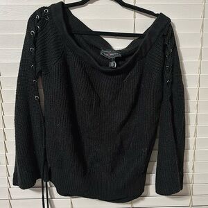 L off shoulder black bell sleeved sweater